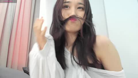 Snapshot of ae_nie chatting on 01/29/25, 09:12 Aenie online show from 01/29/25, 09:12