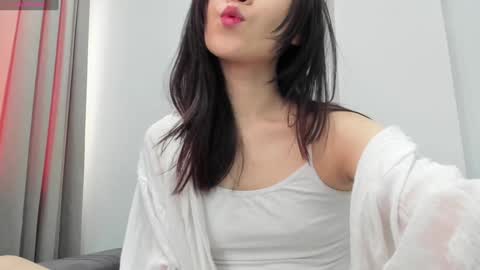 Snapshot of ae_nie chatting on 02/01/25, 08:39 Aenie online show from 02/01/25, 08:39