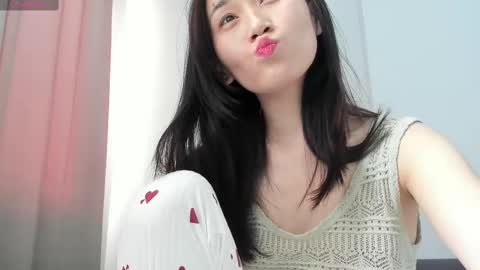 Snapshot of ae_nie chatting on 02/22/25, 09:23 Aenie online show from 02/22/25, 09:23