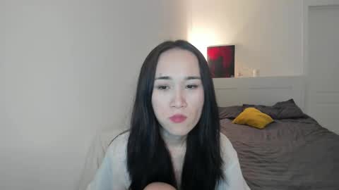 Snapshot of ae_nie chatting on 10/24/25, 11:50 Aenie online show from 10/24/25, 11:50