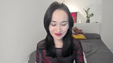 Snapshot of ae_nie chatting on 11/07/25, 10:04 Aenie online show from 11/07/25, 10:04