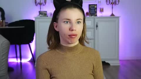 Snapshot of aelia_anara chatting on 11/03/25, 03:30 Aelia online show from 11/03/25, 03:30