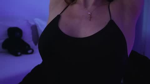 Aelia online show from 06/14/26, 04:03