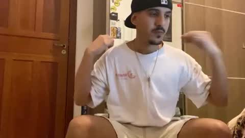 Luci online show from 10/21/25, 02:12