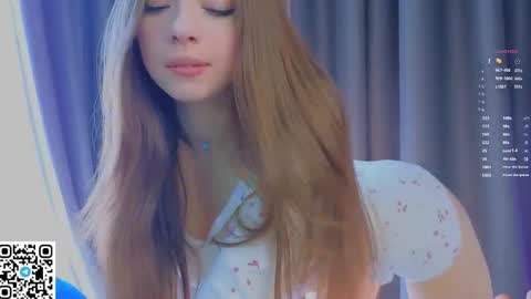 Afelia online show from 09/23/25, 06:38