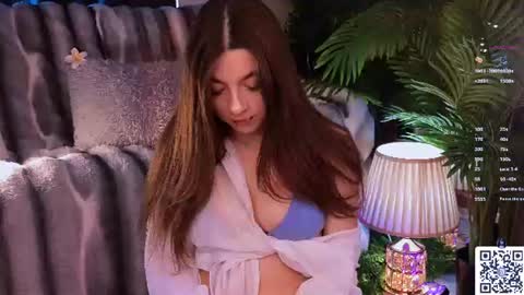 Afelia online show from 06/24/26, 07:29