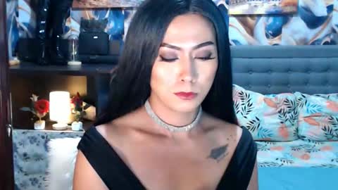 Snapshot of affairtoyourgoddesskhendra chatting on 10/16/25, 06:53 Dominant Goddess Contessa online show from 10/16/25, 06:53