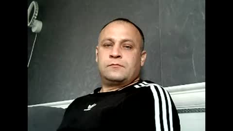 Sasha online show from 10/17/25, 06:27