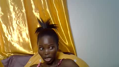 Snapshot of afri_kanaslim chatting on 10/18/25, 11:38 afri kanaslim online show from 10/18/25, 11:38