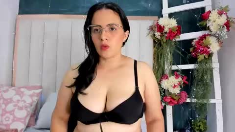 Africa  online show from 11/05/25, 02:22