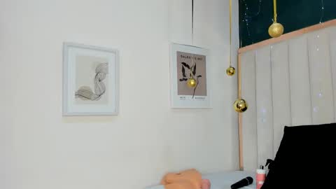 Africa  online show from 12/03/25, 02:30