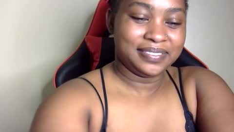 stella online show from 10/30/25, 02:51