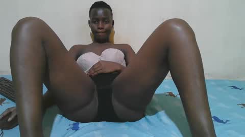 Snapshot of african_pussy2 chatting on 03/06/25, 08:30 african_pussy2 online show from 03/06/25, 08:30