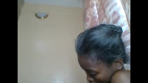Snapshot of africana_slimqueen chatting on 03/13/26, 09:05 africana_slimqueen online show from 03/13/26, 09:05