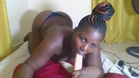 Snapshot of africanbeauty4 chatting on 10/02/25, 12:06 ELIZABETH online show from 10/02/25, 12:06