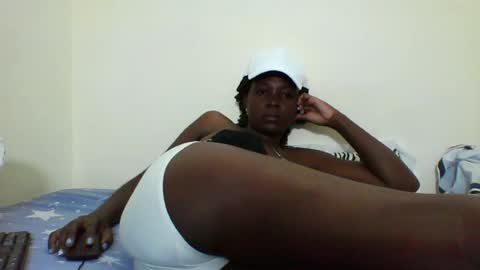 Yvonne online show from 07/28/26, 07:39