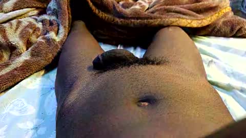 Snapshot of africangunman chatting on 10/23/25, 08:24 Gunman online show from 10/23/25, 08:24