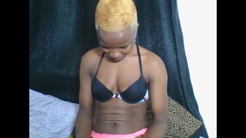 Snapshot of africanprincess24 chatting on 09/21/25, 11:45 PHOEBE online show from 09/21/25, 11:45