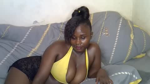 Snapshot of afrii_kity chatting on 10/19/25, 01:45 afrii_kity online show from 10/19/25, 01:45