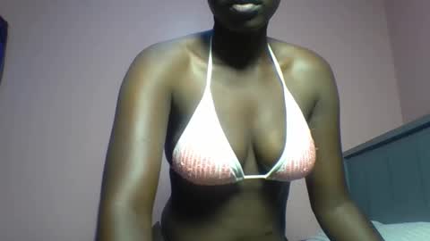 Snapshot of afrikan_desire chatting on 04/11/26, 02:21 afrikan_desire online show from 04/11/26, 02:21