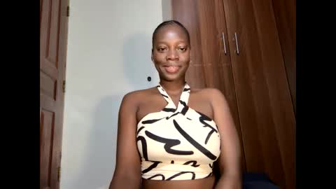Snapshot of afro_pop chatting on 09/13/25, 01:27 Leah online show from 09/13/25, 01:27