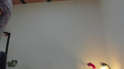 Snapshot of afrodita3123 chatting on 11/20/25, 03:01 Lorena online show from 11/20/25, 03:01