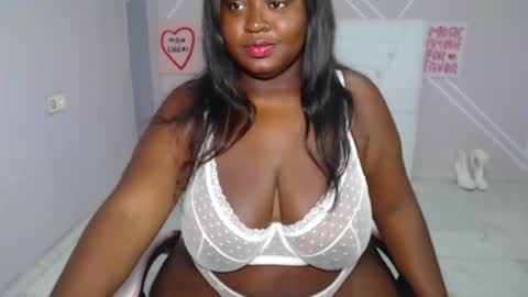 afroditaebano online show from 07/27/26, 11:17