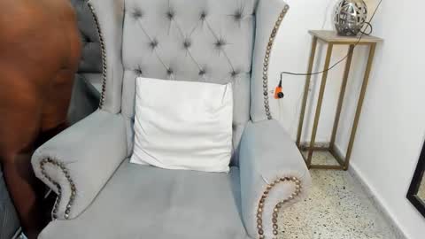 Snapshot of afrodiva69 chatting on 09/22/25, 08:22 Afro Diva 69 online show from 09/22/25, 08:22