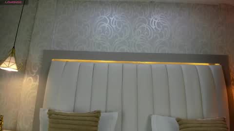 A F R O D I T A  online show from 12/06/24, 11:33