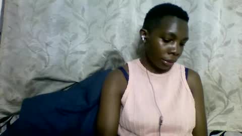 Snapshot of afronubians_ chatting on 03/09/25, 01:48 pink and josphen online show from 03/09/25, 01:48