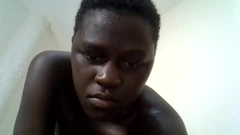 Snapshot of afronubians_ chatting on 05/24/26, 05:23 pink and josphen online show from 05/24/26, 05:23