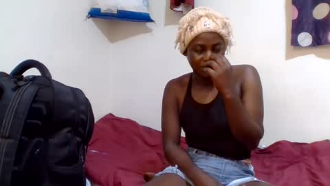 Snapshot of afronubians_ chatting on 08/09/26, 06:07 pink and josphen online show from 08/09/26, 06:07