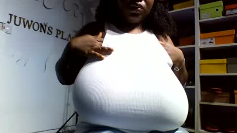 afroprincessx online show from 07/06/26, 10:01