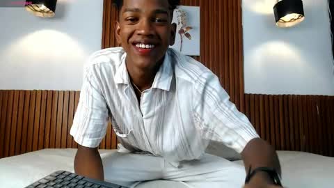 Snapshot of afrowayuu chatting on 05/18/26, 05:52 afrowayuu online show from 05/18/26, 05:52