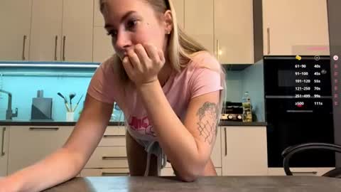 Mila -call me cute online show from 06/21/26, 09:06