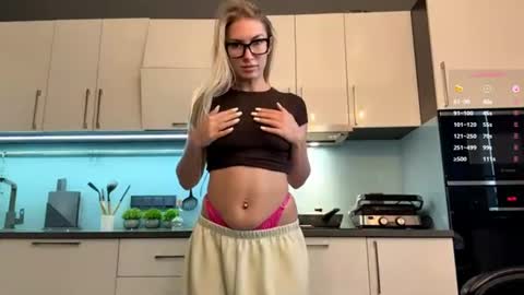 Mila -call me cute online show from 06/22/26, 08:28