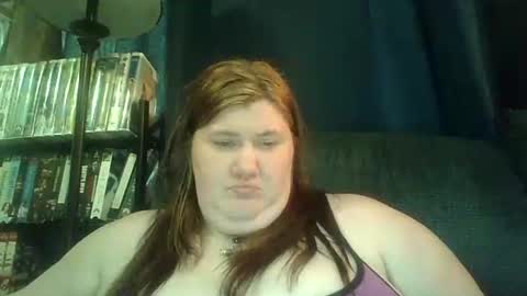 Snapshot of afterhoursangle35 chatting on 04/03/26, 11:25 Babygirls353637 online show from 04/03/26, 11:25