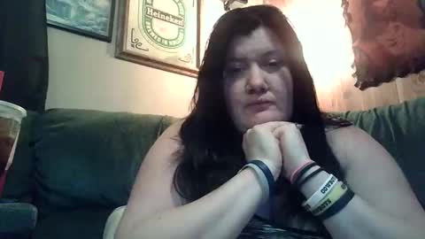 Snapshot of afterhoursangle35 chatting on 05/10/26, 12:27 Babygirls353637 online show from 05/10/26, 12:27