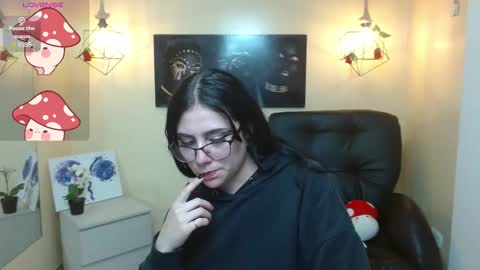 Snapshot of agarycus_ chatting on 10/09/25, 01:09 Kimberly online show from 10/09/25, 01:09