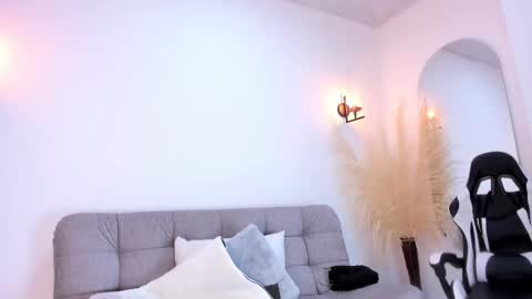   online show from 03/10/25, 05:07