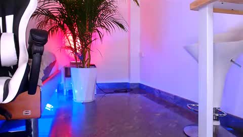 Snapshot of agata_haris chatting on 02/19/25, 05:16 Agata online show from 02/19/25, 05:16