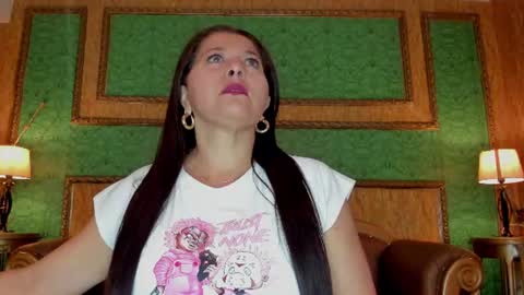 Snapshot of agata_jade chatting on 06/11/26, 12:03 Agata online show from 06/11/26, 12:03