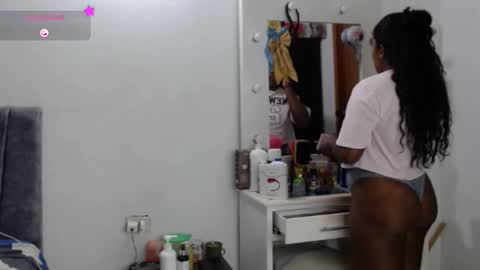 Snapshot of agatasexyxx chatting on 10/14/25, 03:29 independent model online show from 10/14/25, 03:29