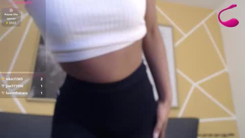 agatha_amaya online show from 10/25/25, 02:35