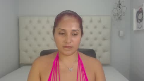 agatha_collinz online show from 12/20/24, 12:08