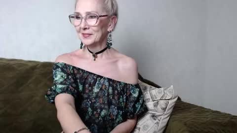 Agatha online show from 01/29/25, 03:04