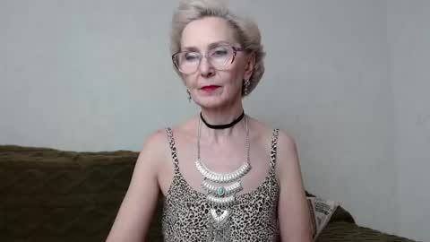 Agatha online show from 02/08/25, 02:27