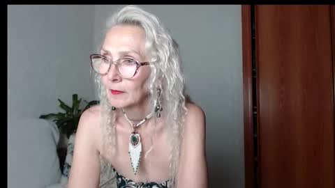 Agatha online show from 09/10/25, 03:01