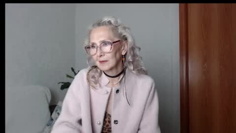 Agatha online show from 09/13/25, 01:55