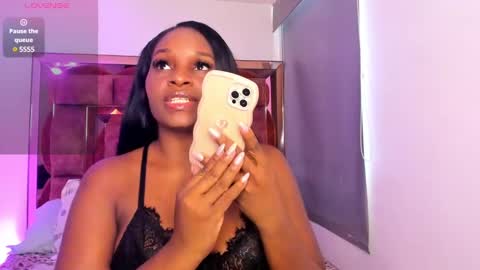 Snapshot of agatha_morrison1 chatting on 12/31/24, 07:29 Agatha online show from 12/31/24, 07:29